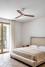 Потолочный вентилятор Lantau из матового никеля/орех с двигателем постоянного тока LED 15W 3000K