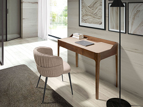 Письменный стол 7147/DE20041 ореховый с верхом из экокожи