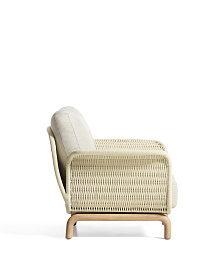 Уличное кресло Alipa из акации и веревки цвета экрю