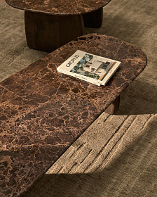 Журнальный столик Pirita из коричневого мрамора с ножками из дуба с темной отделкой, 147 x 65 см