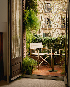 Уличный столик Asinara из зеленого алюминия, диаметр 40 см