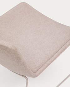 Кресло Zahara бежевого цвета и сталь в бежевой отделке