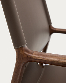 Кресло Jan из переработанной кожи темно-коричневого цвета и ясеня в ореховом цвете