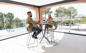 Полубарный стул Denzel