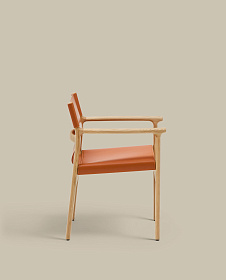 Стул Jan из переработанной кожи светло-коричневого цвета и ясеня в натуральном цвете