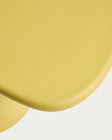 Уличный столик Macarella из горчичного бетона, 83 x 77 см