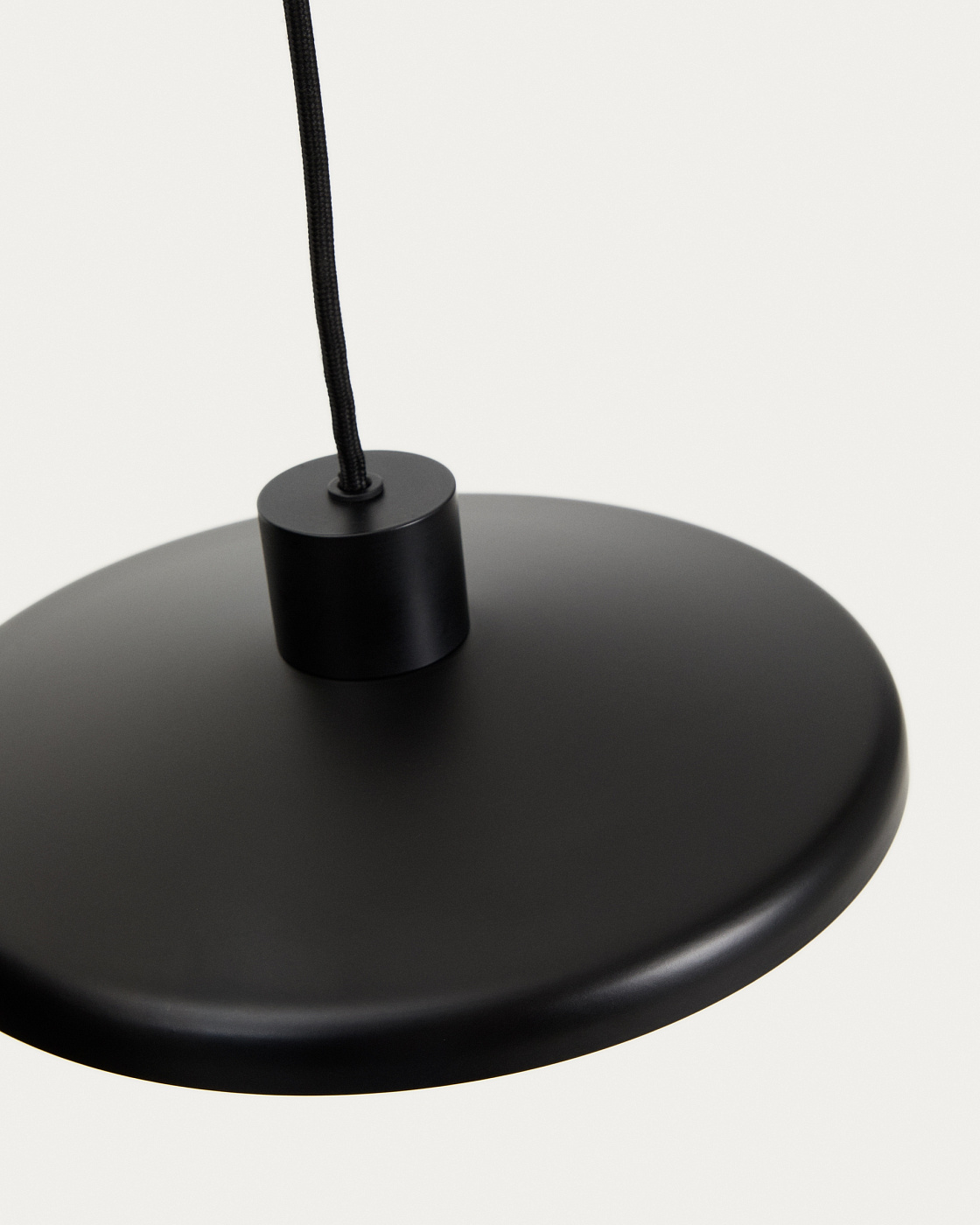 Пoдвесной светильник Nuvira из черного металла