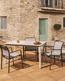 Уличный стул Luri из алюминия зеленого цвета и бежевого текстиля