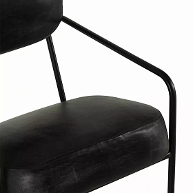 Черное кожаное кресло Seltan