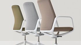 Стул Exа мягкая спинка, поворотное основание из алюминия с 4 спицами + самовозвратная колонна 