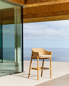 Барный стул Galea из тикового дерева и синтетического ротанга, 75 см