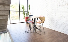 Обеденный стол Dorian 107,5 C80 Square