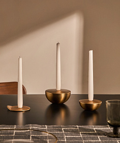 Большой подсвечник Quira из нержавеющей стали золотистого цвета