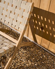 Складное кресло Chabeli из массива акации и шнура кремового цвета