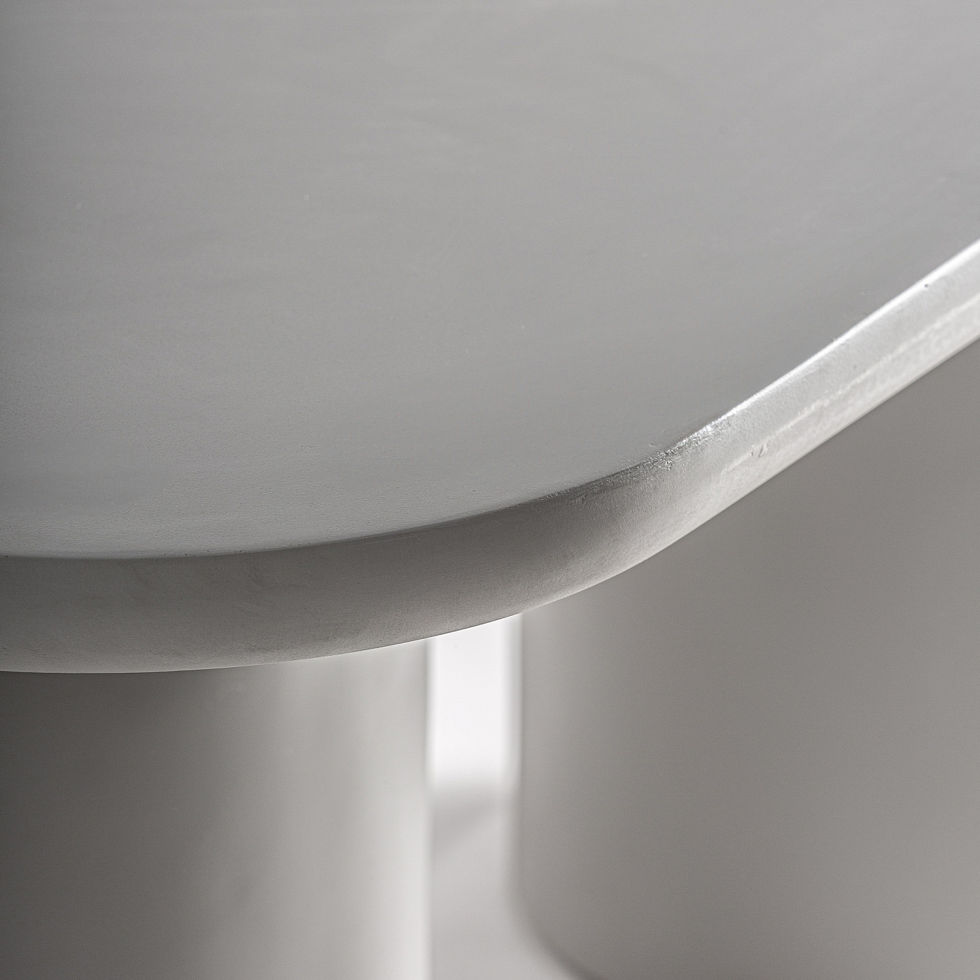 Обеденный стол Felhasena