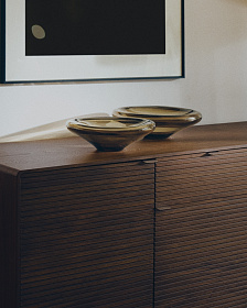 Сервант Norlen с 4 дверцами и 2 ящиками из шпона ореха