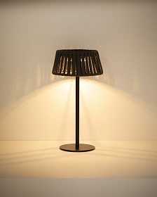 Уличная настольная лампа Aldet на солнечных батареях черная