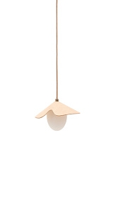 Потолочный светильник Wilara из дуба с шаром из белого матового стекла