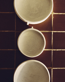 Кухонный поднос Mireni из папье-маше бежевый Ø 22,5 см