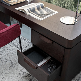 Письменный стол RONDA с 3-мя ящиками темный орех V36W1