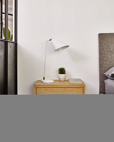 Abilen Прикроватная тумбочка из шпона дуба 53,4 x 44 см