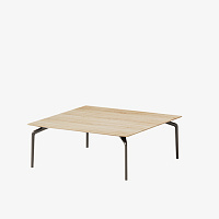 Квадратный столик Kern 90x90 высотой 35 см