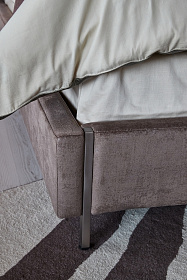 Кровать с мягким изголовьем CORAL CRQP11 