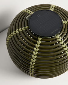 Настольная лампа Garoina на солнечных батареях из зеленого искусственного ротанга, 25 см