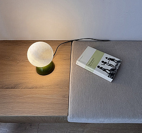 Настольная лампа Abisal s зеленая с алебастровым плафоном