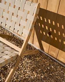 Складное кресло Chabeli из массива акации и шнура кремового цвета