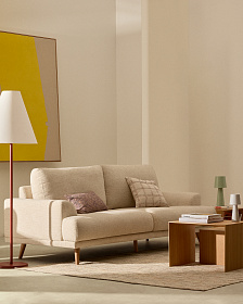 Karin 3-местный диван белого цвета с ножками из массива бука 231 см