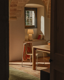 Настольная лампа Odra из экрю керамики с глянцевой отделкой