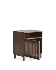 Прикроватная тумбочка Beyla из ясеня с отделкой под орех