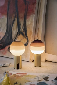 Настольный светильник Dipping Light Portable кремовый-матовая латунь