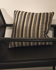 Чехол на подушку Isena из 100% хлопка с разноцветной вышивкой 50 x 50 см