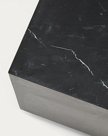 Журнальный столик Sorein из черного мрамора 50 x 50 см