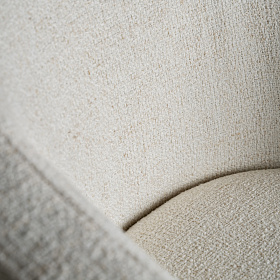 Кресло Bilais кремового цвета