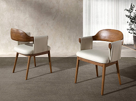 Стул 5186 из ореха и экокожи кремового цвета