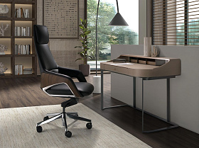 Офисное поворотное кресло 4210 из экокожи черного цвета