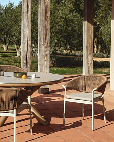 Уличный стул Zuara из алюминия цвета экрю и коричневой веревки