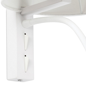 Бра Tira с ридером белое