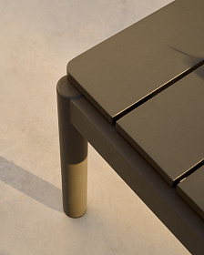 Журнальный столик Sorells из зеленого алюминия 63 x 149 см