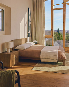 Кровать Arelida из дуба со светло-коричневой отделкой, для матраса 160 x 200 см