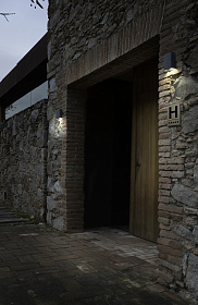 Уличный настенный светильник IP66 Clous 136mm 11W 3000K ON-OFF Темно-серый 537lm