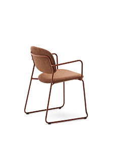 Стул Meli с подлокотниками из терракотовой шенилли с терракотовыми металлическими ножками