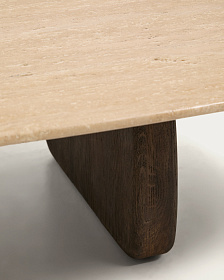 Журнальный столик Pirita из бежевого травертина с ножками из дуба с темной отделкой, 147 x 65 см