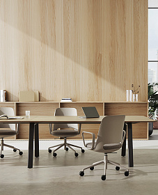 Поворотный стул Orus с 5-спицевой алюминиевой поворотной основой на роликах+газлифт