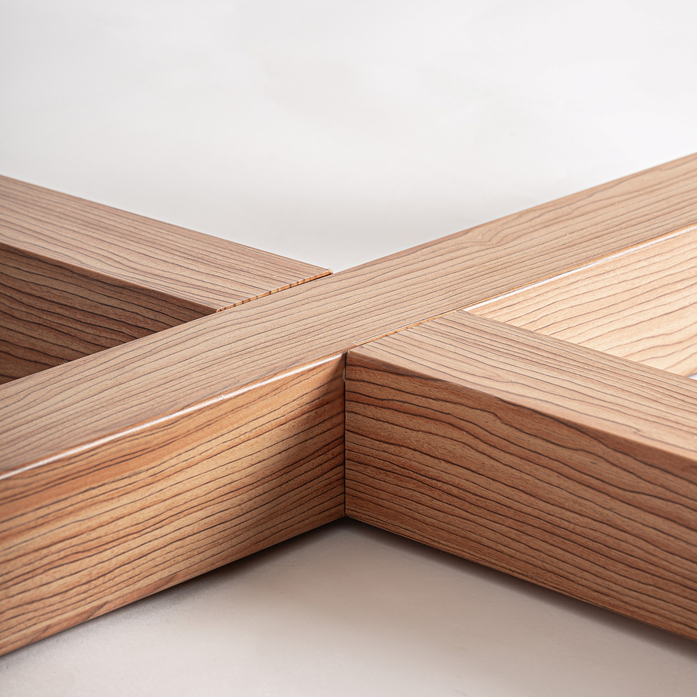 Обеденный стол Koshena