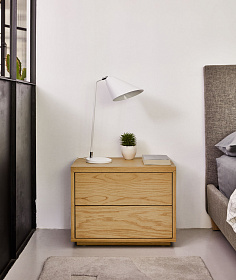 Abilen Прикроватная тумбочка из шпона дуба 53,4 x 44 см