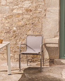 Уличный стул Luri из алюминия цвета таупе и бежевого текстиля